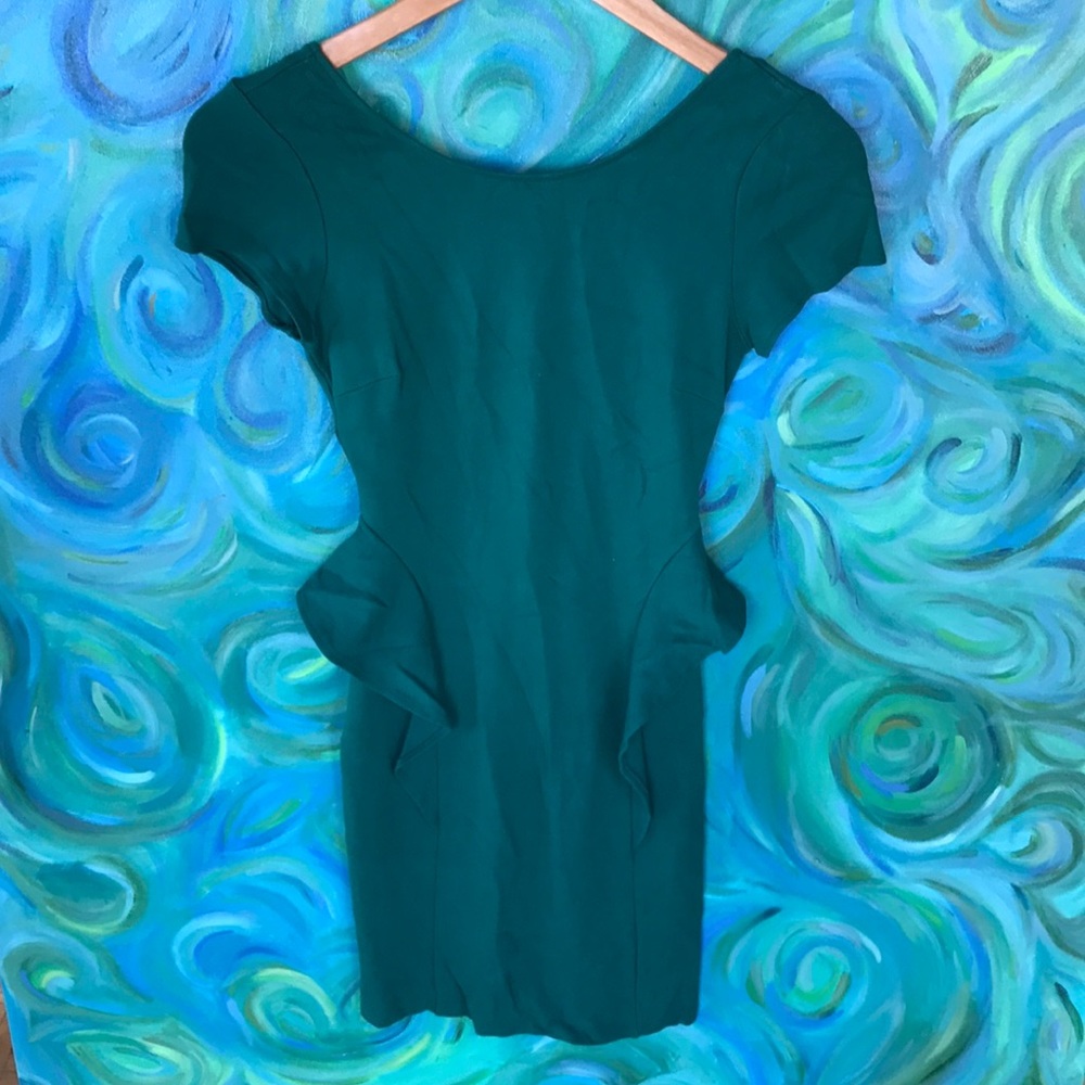 Zara elastic green mini dress with ruffles